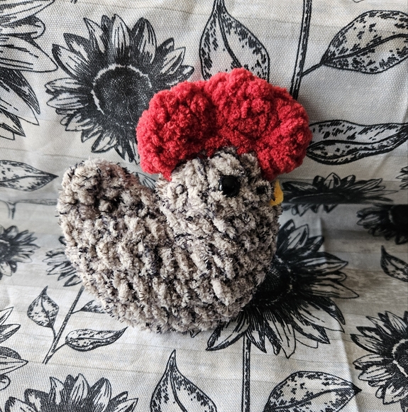 Crochet Mini Rooster Chicken Amigurumi Plushie - Picture 2 of 8